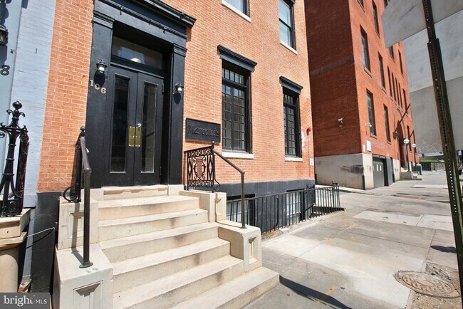 106 W Saratoga St in Baltimore, MD - Building Photo - Building Photo