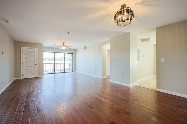 3920 Mystic Valley Pky, Unit 101 in Medford, MA - Building Photo - Building Photo