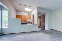 Downtown Living Starts At Lair Hill. 1 Bed... in Portland, OR - Foto de edificio - Interior Photo