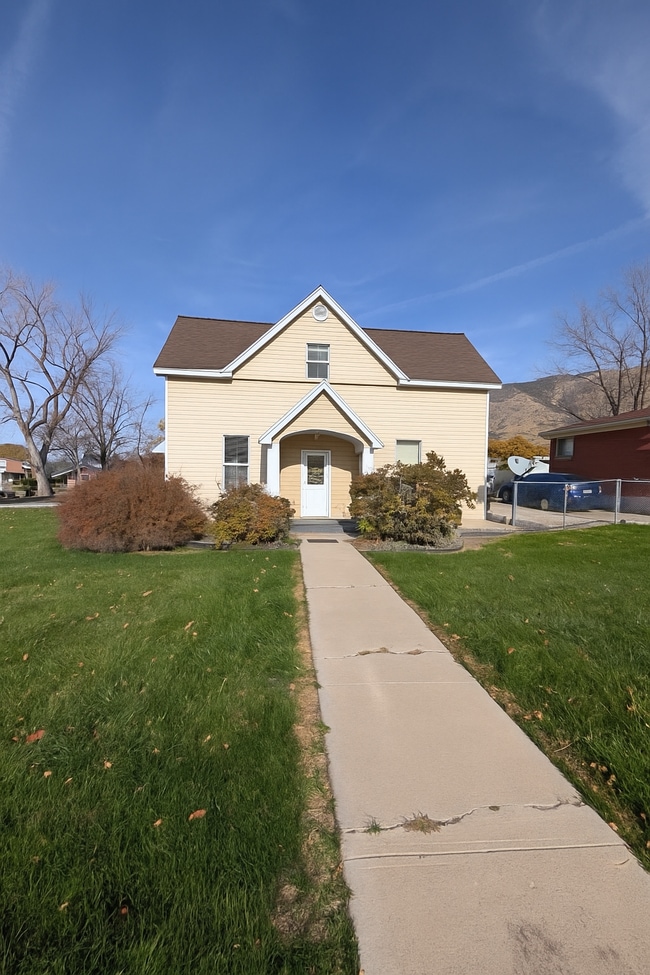 207 E 100 N in Brigham City, UT - Building Photo - Building Photo