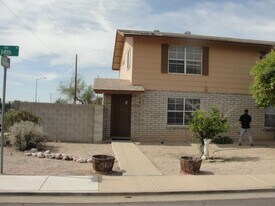 121 E 14th Pl, Unit 1 in Mesa, AZ - Building Photo