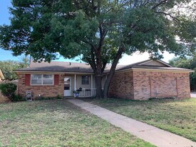 4619 61st St in Lubbock, TX - Building Photo