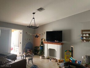 408 Limerick Ave S in Lehigh Acres, FL - Building Photo - Building Photo