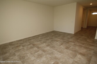 896 Old Country Rd S E in Palm Bay, FL - Building Photo - Building Photo