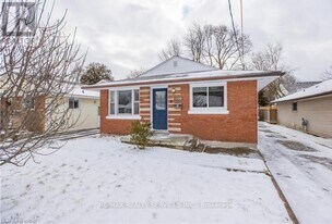 205 Glen Rd in Kitchener, ON - Building Photo