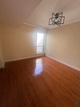 6633 Poplar Woods Cir E in Memphis, TN - Building Photo - Building Photo