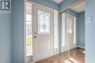 1290 Heritage Way in Oakville, ON - Building Photo - Building Photo