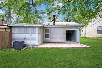 1784 Dax Ct in Tallahassee, FL - Foto de edificio - Building Photo