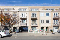 Ocean Colony at Rockaway Park in Rockaway Park, NY - Foto de edificio - Building Photo