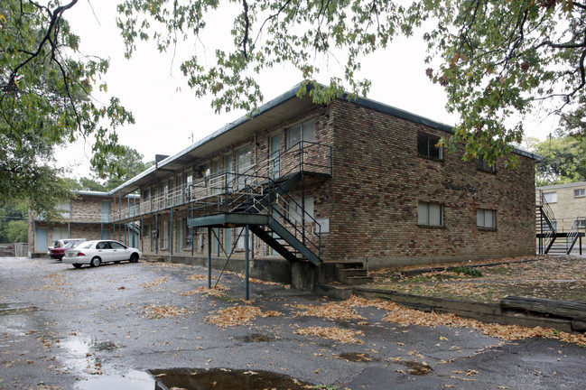 Brister Oaks in Memphis, TN - Foto de edificio - Building Photo