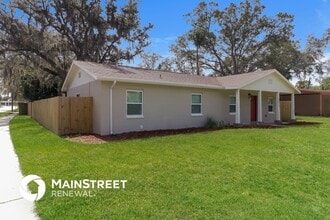 10911 N 20th St in Tampa, FL - Building Photo - Building Photo