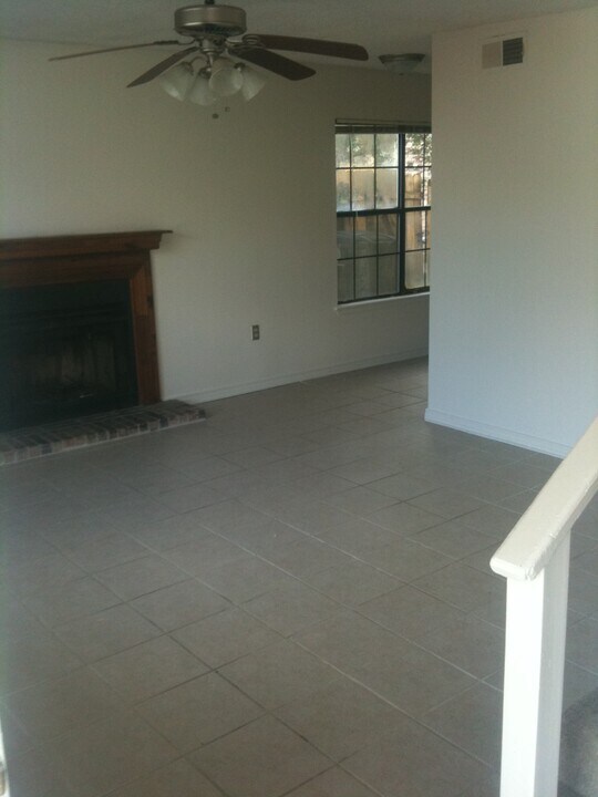 3325 O'Neal Ln, Unit #B in Baton Rouge, LA - Building Photo