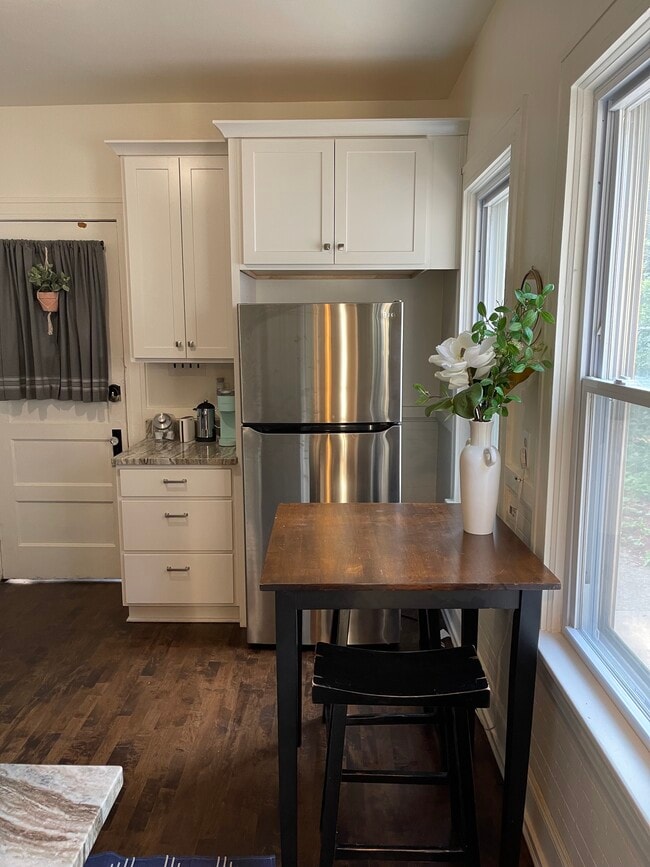 2830 N Frederick Ave, Unit 2830 N Frederick Ave #2 in Milwaukee, WI - Building Photo - Building Photo