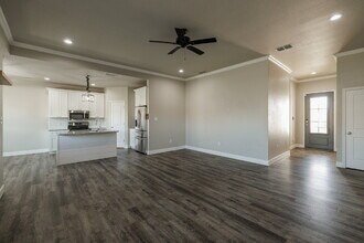 7437 Sleepy Hollow Ln in Abilene, TX - Foto de edificio - Building Photo