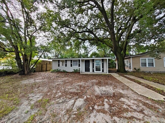 property at 730 Fernway St