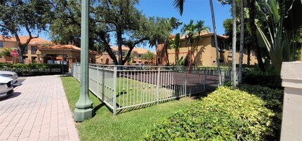 2207 Clipper Pl in Fort Lauderdale, FL - Building Photo - Building Photo