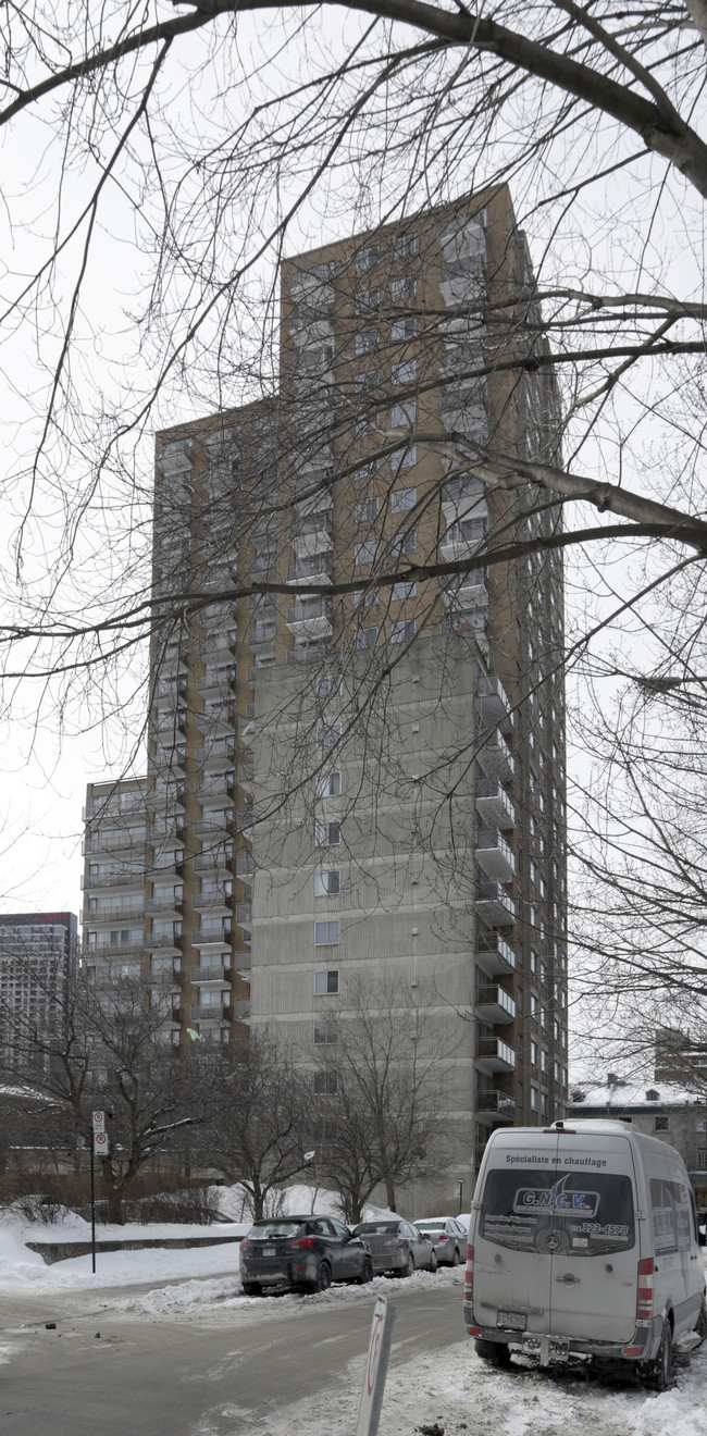 Trylon Appartements in Montréal, QC - Building Photo - Building Photo