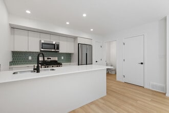 11440-11487 87 St NW in Edmonton, AB - Building Photo - Building Photo