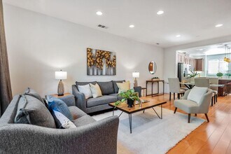 5 Artisan Way in Menlo Park, CA - Building Photo - Building Photo