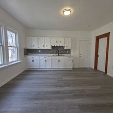 6514 Gertrude Ave in Cleveland, OH - Building Photo - Building Photo