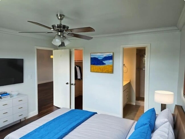 property at 8225 Sunrise Lakes Dr N