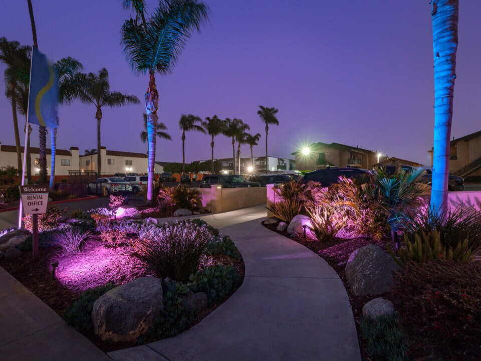 Vista Hermosa in Chula Vista, CA - Foto de edificio