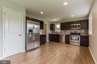 6055 Dawn Dr in Prince Frederick, MD - Building Photo - Building Photo