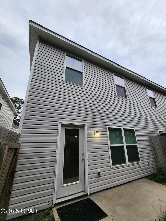 9024 Banyan Beach Dr in Panama City, FL - Building Photo - Building Photo