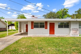 1211 Friendship Ave, Unit A in Panama City, FL - Building Photo