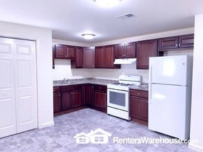 4819 Eastern Ave in Baltimore, MD - Building Photo - Building Photo