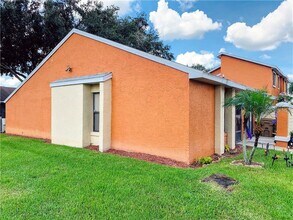11 Silver Swan Ct in Kissimmee, FL - Building Photo - Building Photo
