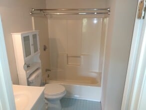 7 Gibbs St in Worcester, MA - Building Photo - Building Photo