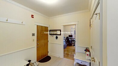 27 Glenville Ave, Unit 5 in Boston, MA - Building Photo - Building Photo