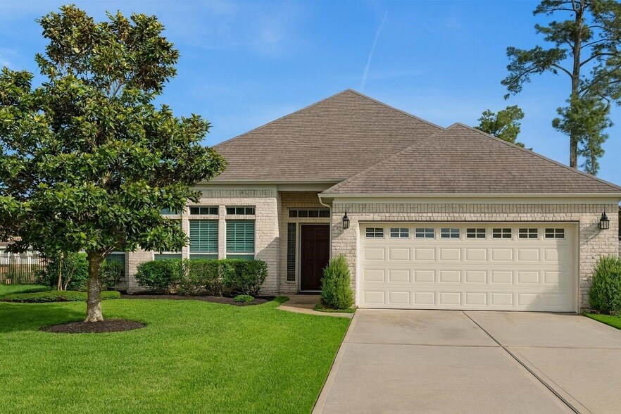 28506 Hidden Lake W in Magnolia, TX - Building Photo