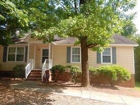 2609 Lynn Rd in Raleigh, NC - Building Photo