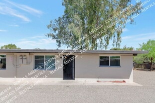 3054 N Sparkman Blvd in Tucson, AZ - Building Photo