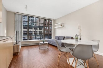 444 W 6th Ave in Vancouver, BC - Building Photo - Building Photo