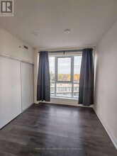 180 Fairview Mall Dr in Toronto, ON - Building Photo - Building Photo