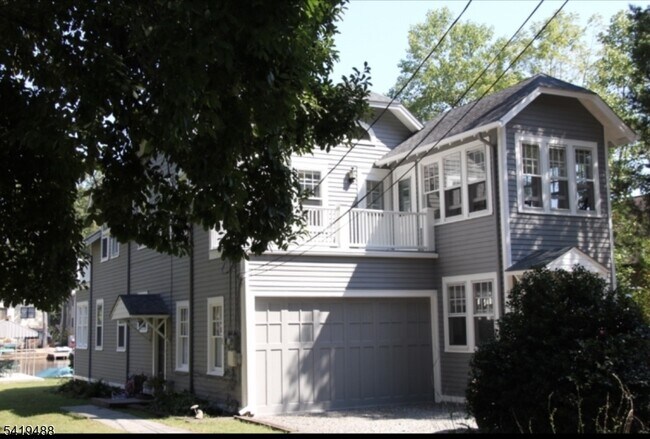 20 Seneca Trail in Denville, NJ - Building Photo - Building Photo