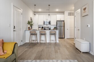 Switch Apartments in Kansas City, KS - Building Photo - Building Photo