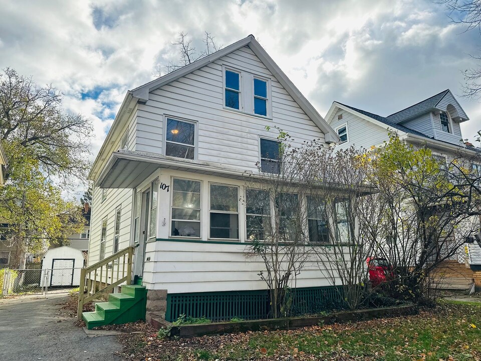 107 Bryan St in Rochester, NY - Building Photo