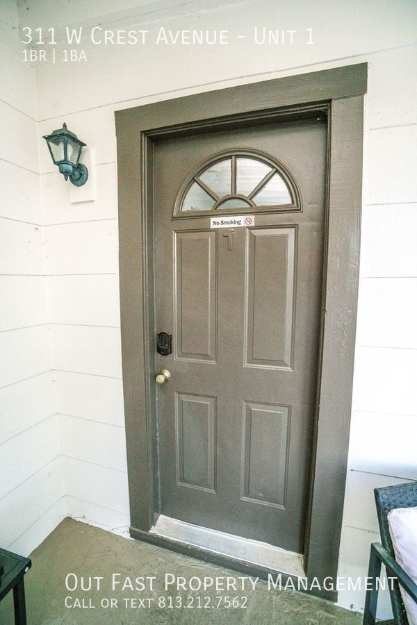 311 W Crest Ave-Unit -Unit 1 in Tampa, FL - Building Photo - Building Photo