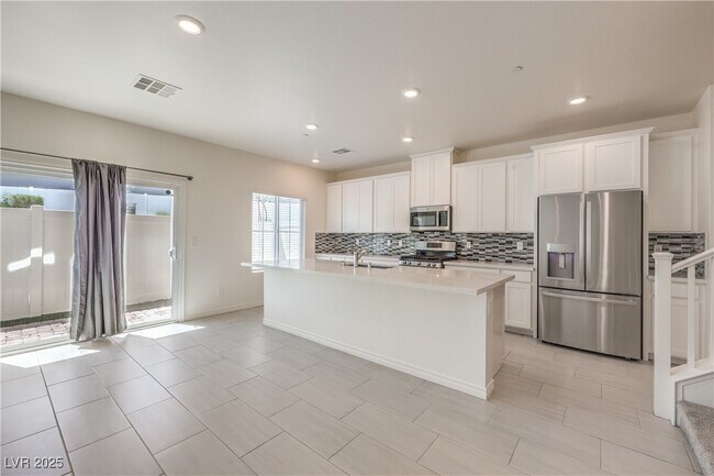 219 Cordelia Cove Ave in Henderson, NV - Building Photo - Building Photo