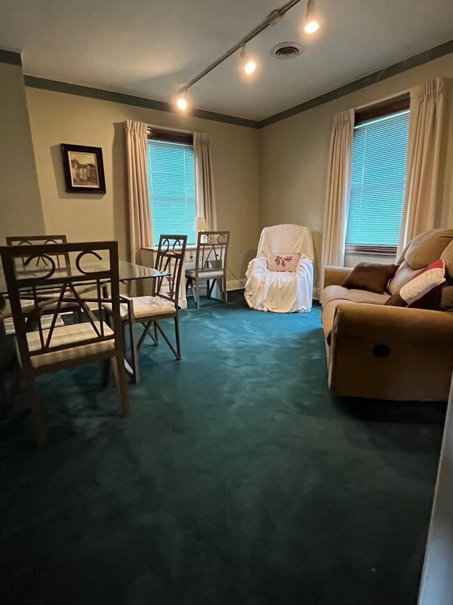 1863 E Market St, Unit 201