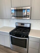 18451 Mural Pl in Los Angeles, CA - Building Photo - Building Photo