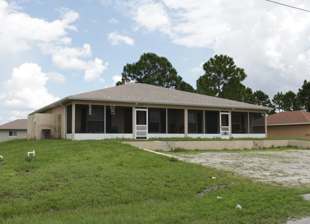 5224 27th St SW in Lehigh Acres, FL - Building Photo