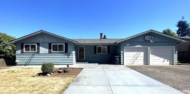 property at 225 Kashmir Ct SE