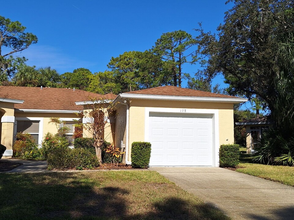 138 Turnbull Villas Cir in New Smyrna Beach, FL - Building Photo