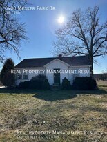 6400 Mesker Park Dr in Evansville, IN - Building Photo