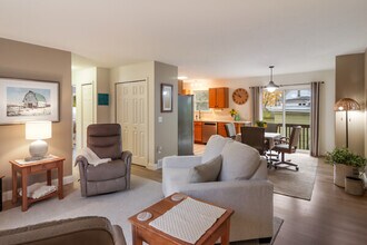 209 S Cedar St in Traverse City, MI - Building Photo - Building Photo